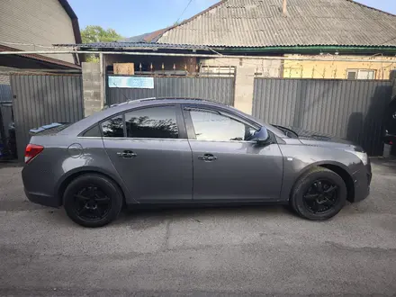 Chevrolet Cruze 2014 года за 4 500 000 тг. в Алматы – фото 2