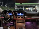 Mercedes-Benz E 200 2023 года за 21 000 000 тг. в Алматы – фото 5
