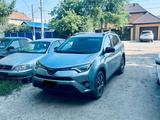 Toyota RAV4 2017 годаүшін9 000 000 тг. в Актобе – фото 2