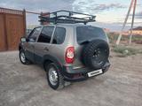 Chevrolet Niva 2011 года за 2 700 000 тг. в Шиели – фото 4