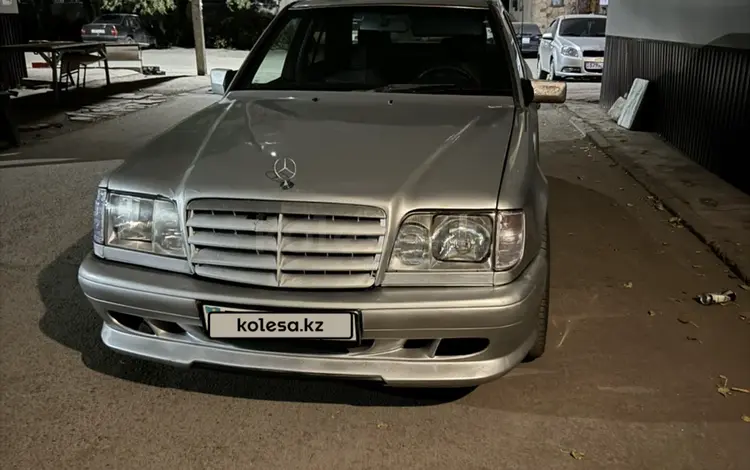 Mercedes-Benz E 260 1991 года за 1 300 000 тг. в Караганда