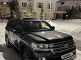 Toyota Land Cruiser 2016 года за 33 300 000 тг. в Астана