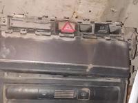 Audi A6 c5 кунопка аварика калимат кантрул за 30 000 тг. в Алматы