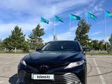 Toyota Camry 2020 года за 13 500 000 тг. в Тараз – фото 2