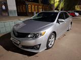 Toyota Camry 2013 года за 8 350 000 тг. в Астана – фото 2