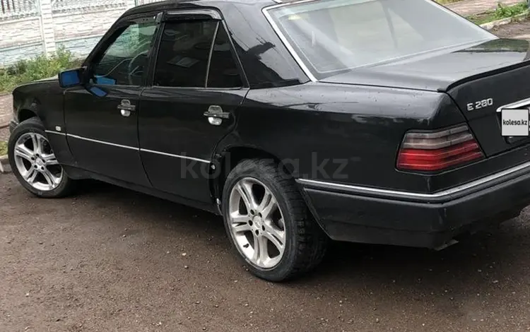 Mercedes-Benz E 280 1995 годаүшін2 100 000 тг. в Караганда