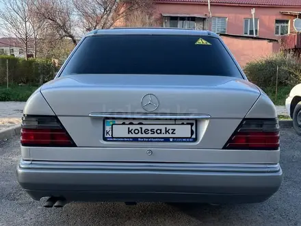 Mercedes-Benz E 280 1993 года за 2 250 000 тг. в Туркестан – фото 11