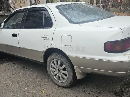 Toyota Camry 1996 года за 2 500 000 тг. в Усть-Каменогорск – фото 2