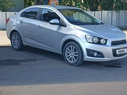 Chevrolet Aveo 2014 года за 4 550 000 тг. в Петропавловск – фото 2