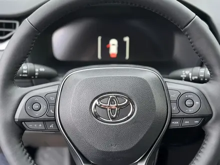 Toyota RAV4 Luxe+ 2025 года за 21 500 000 тг. в Актобе – фото 15