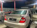 Toyota Camry 2003 года за 3 800 000 тг. в Атырау – фото 4