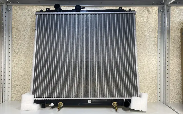 Радиатор Основной на Mitsubishi Pajero 2.8 за 1 000 тг. в Алматы