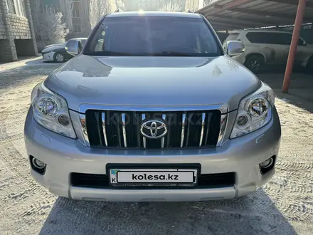 Toyota Land Cruiser Prado 2013 года за 16 300 000 тг. в Актобе