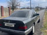 Mercedes-Benz E 200 1994 года за 2 100 000 тг. в Шымкент – фото 5