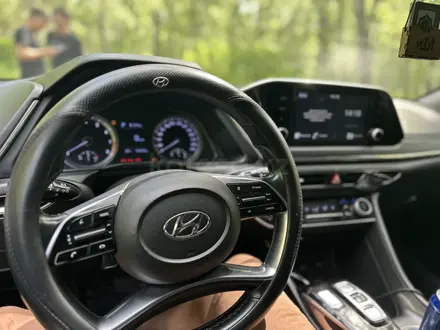 Hyundai Sonata 2020 года за 8 000 000 тг. в Петропавловск – фото 13