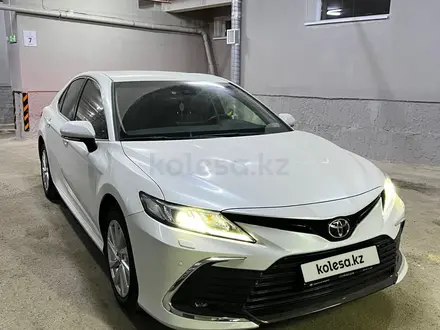 Toyota Camry 2023 года за 19 000 000 тг. в Караганда – фото 3