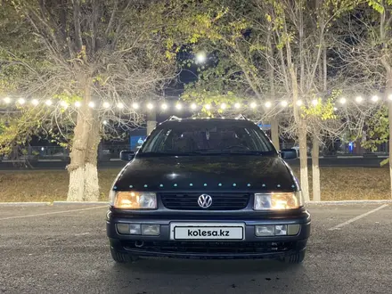 Volkswagen Passat 1995 года за 2 050 000 тг. в Уральск – фото 3