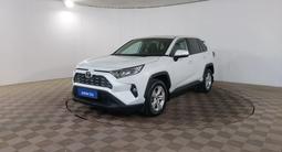 Toyota RAV4 2019 года за 12 990 000 тг. в Шымкент