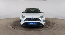 Toyota RAV4 2019 года за 12 990 000 тг. в Шымкент – фото 2