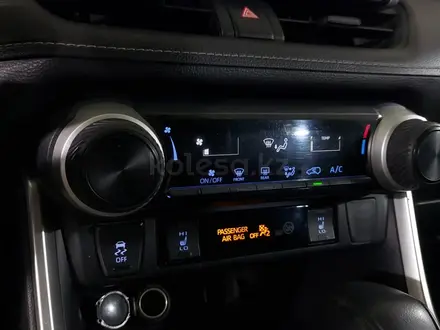 Toyota RAV4 2019 года за 12 990 000 тг. в Шымкент – фото 21