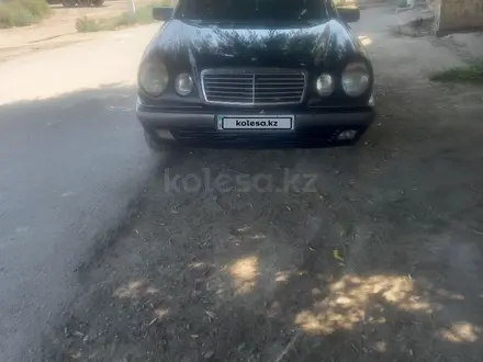 Mercedes-Benz E 280 1998 года за 2 800 000 тг. в Кызылорда