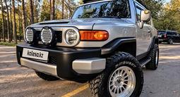 Toyota FJ Cruiser 2006 годаүшін14 900 000 тг. в Алматы