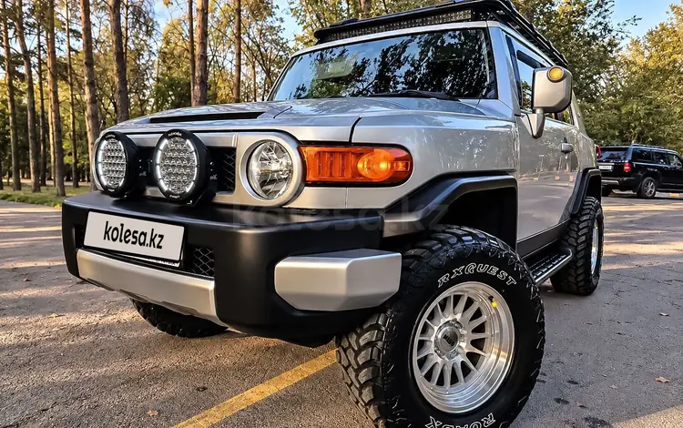 Toyota FJ Cruiser 2006 года за 14 900 000 тг. в Алматы