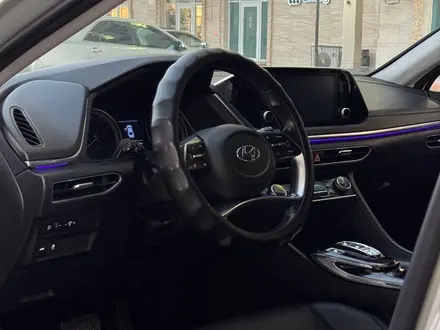 Hyundai Sonata 2021 года за 10 000 000 тг. в Актау – фото 8
