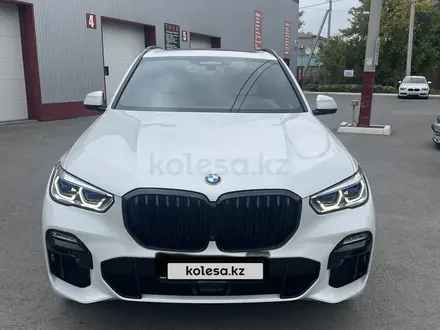 BMW X5 2020 года за 39 000 000 тг. в Караганда