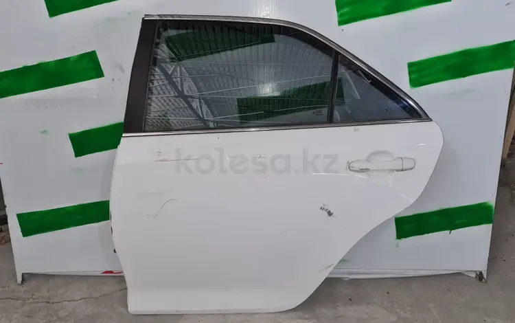 Задняя левая дверь на Toyota Camry 50 за 130 000 тг. в Алматы