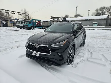 Toyota Highlander 2022 года за 20 500 000 тг. в Алматы – фото 2