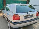 Volkswagen Golf 1993 года за 2 450 000 тг. в Алматы