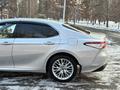 Toyota Camry 2018 годаүшін13 222 222 тг. в Алматы – фото 10