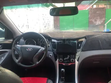 Hyundai Sonata 2010 годаүшін4 800 000 тг. в Алматы – фото 13