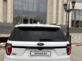Ford Explorer 2016 года за 11 700 000 тг. в Петропавловск – фото 4