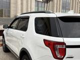 Ford Explorer 2016 года за 11 700 000 тг. в Петропавловск – фото 5