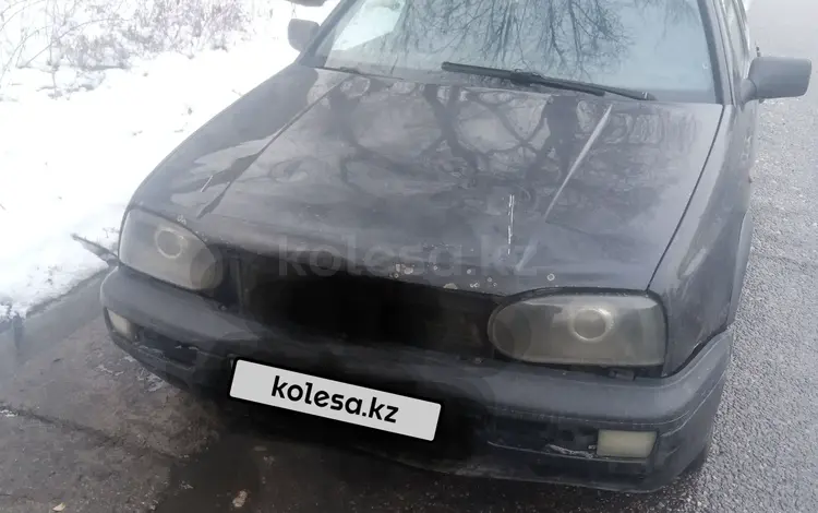 Volkswagen Golf 1997 года за 700 000 тг. в Алматы