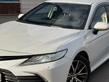 Toyota Camry 2021 годаfor15 800 000 тг. в Астана – фото 4