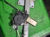 Стеклоподъемник передний мазда 626 кронос за 15 000 тг. в Усть-Каменогорск