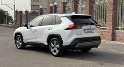 Toyota RAV4 2021 годаүшін12 900 000 тг. в Алматы – фото 2