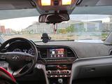 Hyundai Elantra 2020 года за 9 000 000 тг. в Актау – фото 5