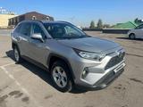 Toyota RAV4 2021 года за 14 600 000 тг. в Алматы