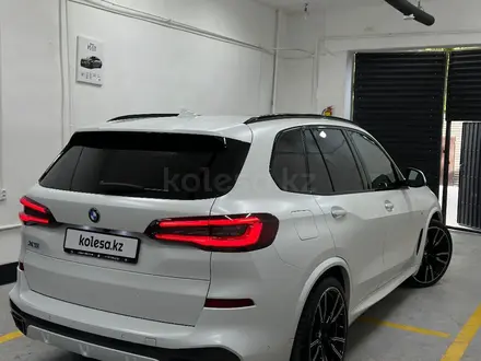 BMW X5 2020 года за 34 000 000 тг. в Шымкент – фото 5