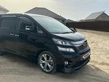 Toyota Vellfire 2012 года за 6 800 000 тг. в Атырау – фото 2