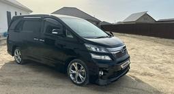 Toyota Vellfire 2012 года за 6 800 000 тг. в Атырау – фото 2