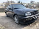 Volkswagen Golf 1995 годаүшін1 650 000 тг. в Алматы