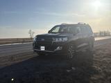 Toyota Land Cruiser 2018 года за 33 000 000 тг. в Астана