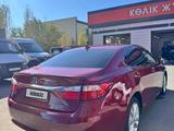 Lexus ES 300h 2013 года за 6 800 000 тг. в Атырау