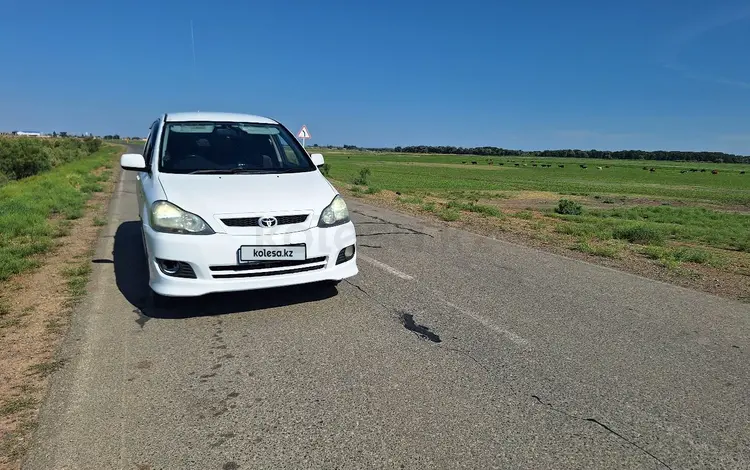 Toyota Ipsum 2005 годаfor4 700 000 тг. в Атырау