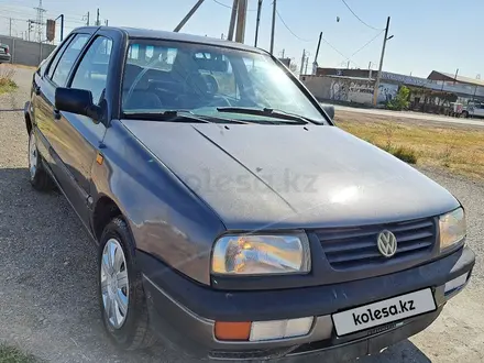 Volkswagen Vento 1992 года за 1 250 000 тг. в Тараз – фото 2